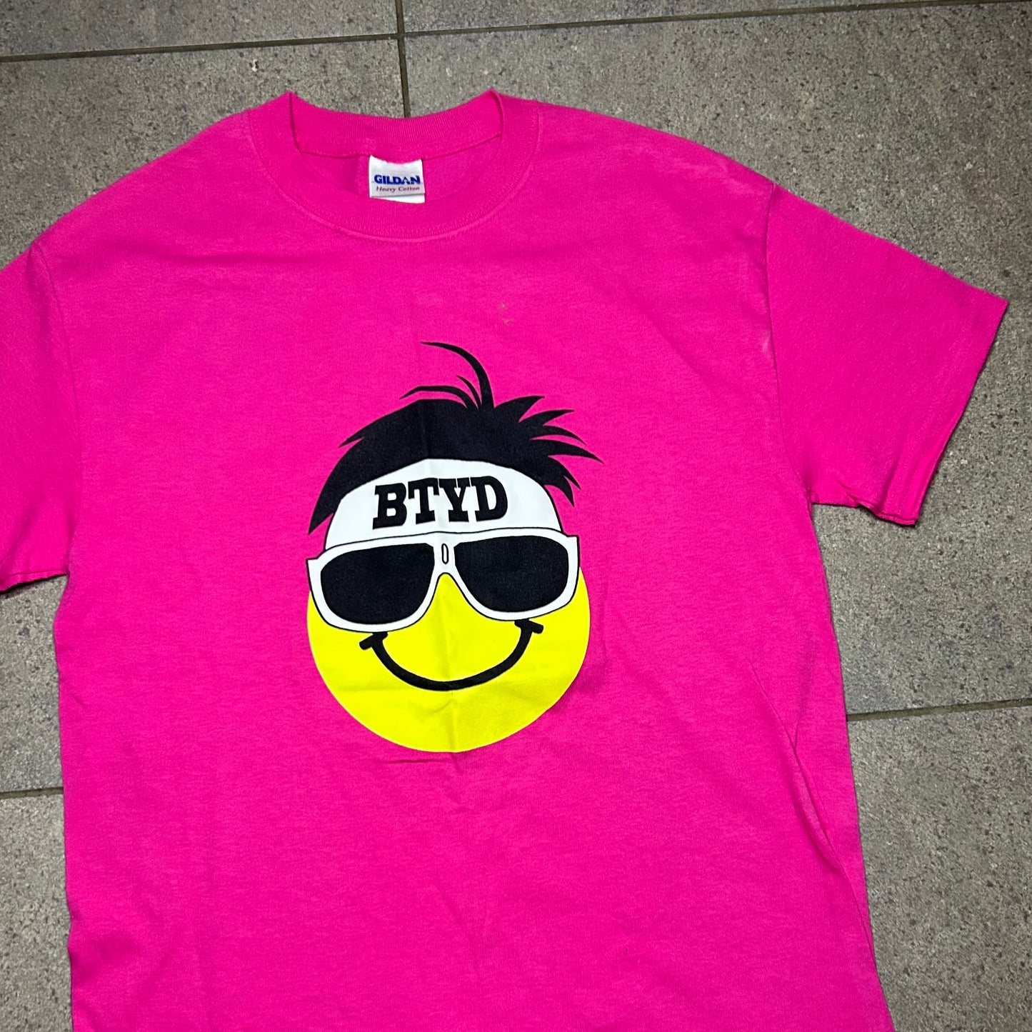 BTYD Heed Tee Hot Pink