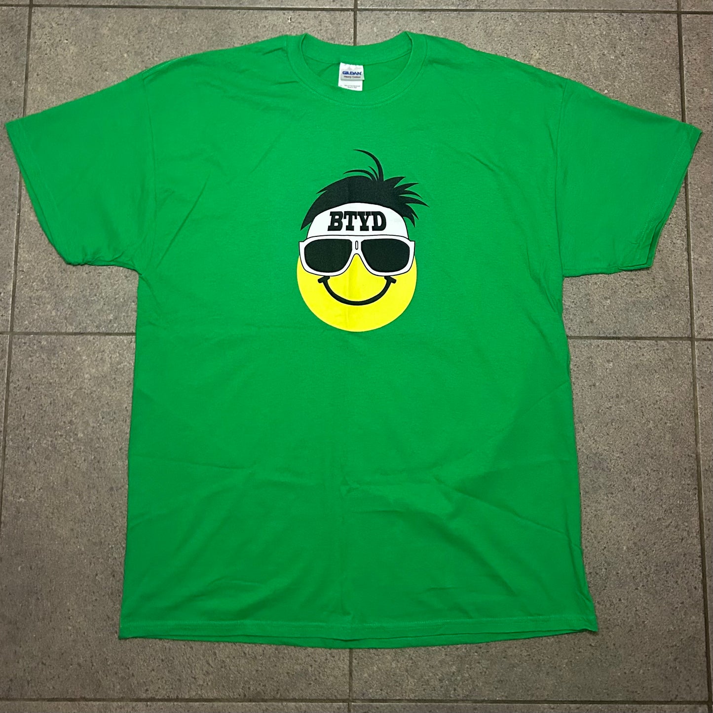 BTYD Scarf Tee Clover Green